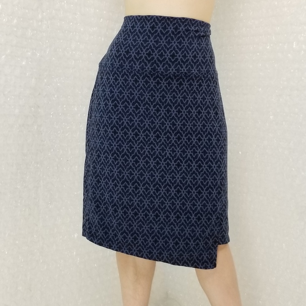 Athleta navy/blue faux wrap skirt